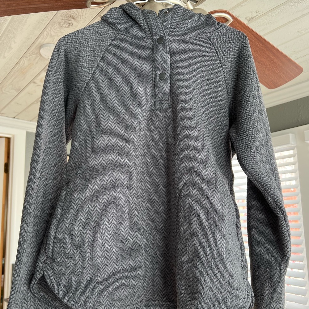 Columbia hooded sweatshirt small